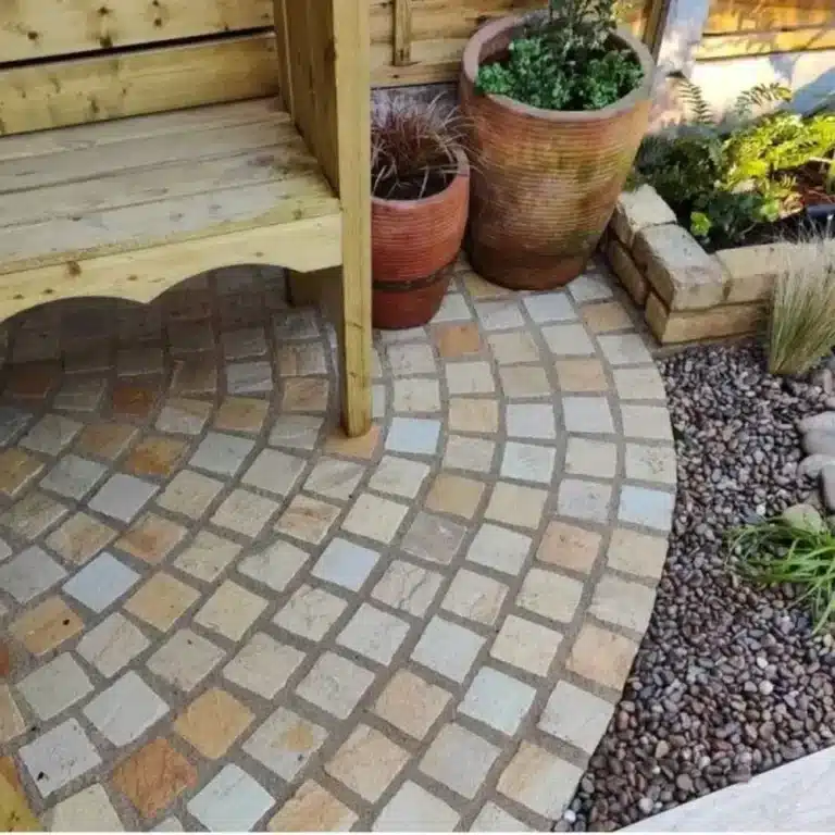 Fossil Mint Sandstone Cobble Setts - 100mm x 100mm x 22mm - Handcut Edge