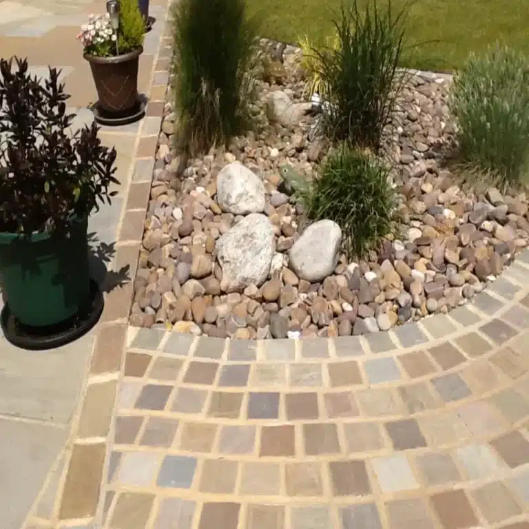 Raj Green Cobble Setts 100x100x 40/60mm