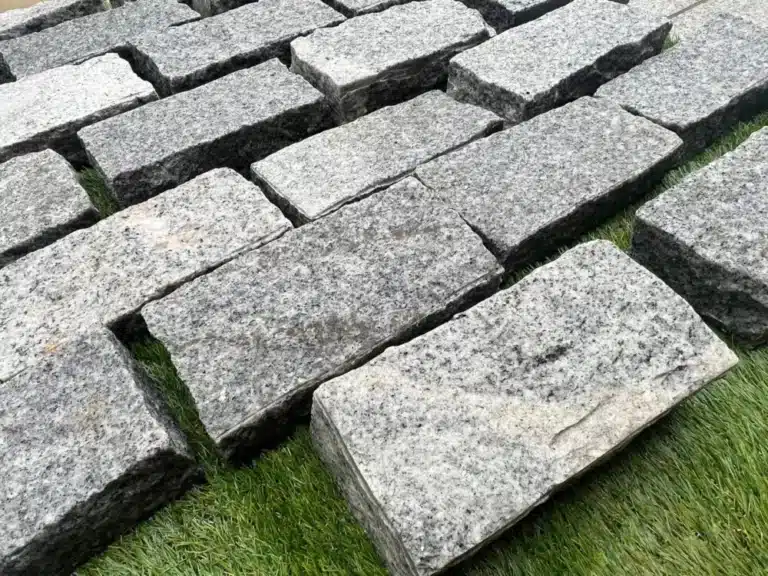 Silver Grey Granite Setts 200x100 x 40/60, Sample