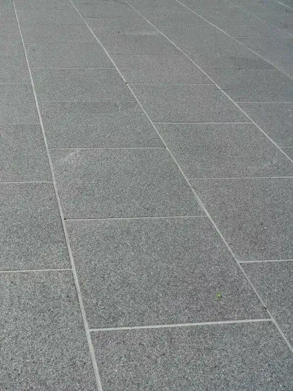 Blue Black Granite paving slabs 100x100mm sample