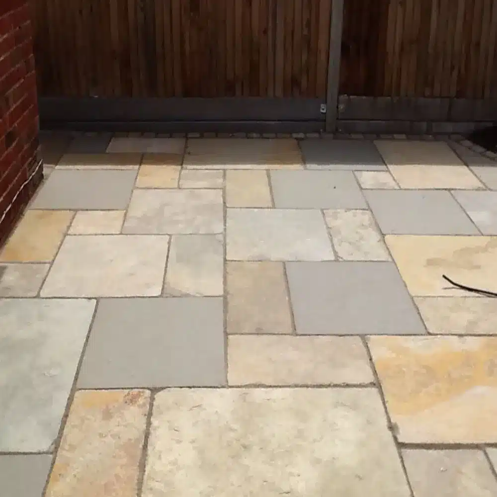 Yellow Limestone paving slabs 100x100mm sample