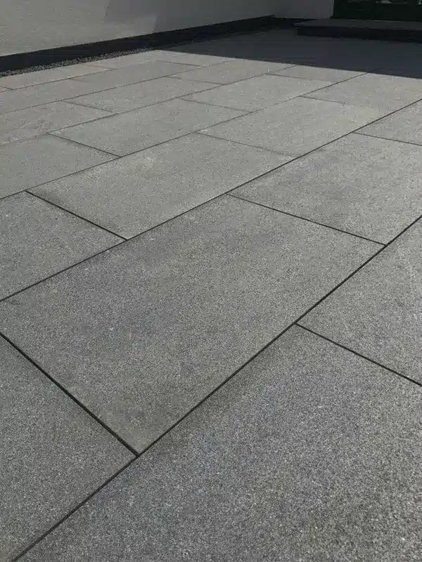 Blue Black Granite paving slabs 100x100mm sample